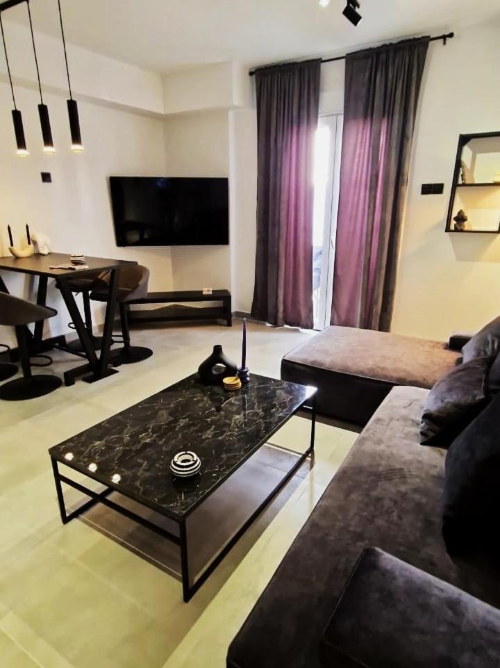 Essel Noir - A Hidden Gem With A Magnificent Acropolis View Lejlighed Athen Eksteriør billede