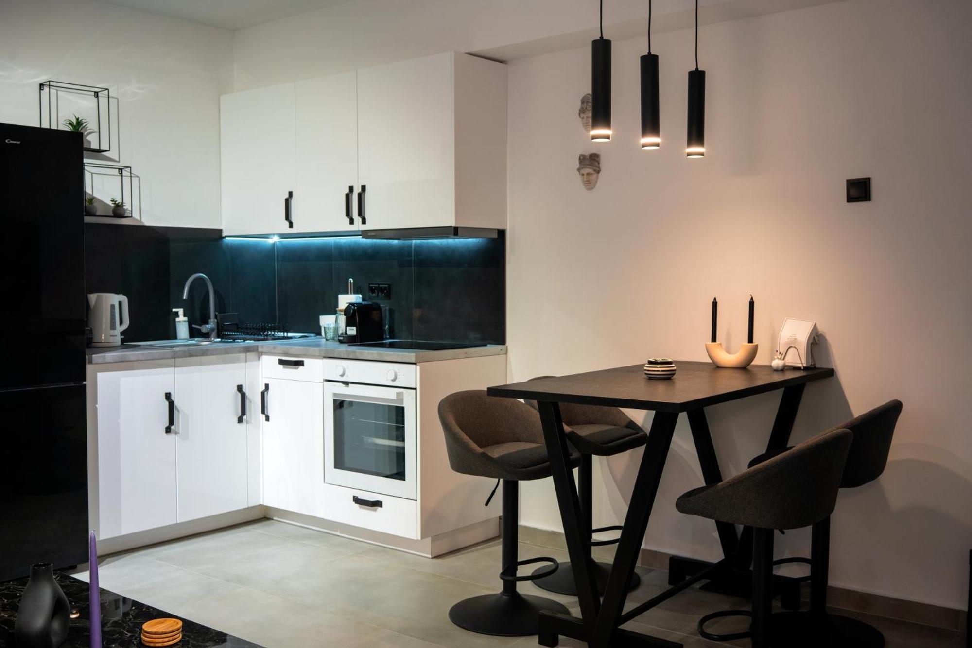 Essel Noir - A Hidden Gem With A Magnificent Acropolis View Lejlighed Athen Eksteriør billede